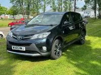 Usado Toyota RAV4 124 HP (91 kW) 2015 Cinzento SUV