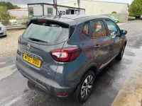 Used Renault Captur Expression+ 90 HP (66 kW) 2017 Blue SUV