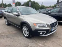 Used Volvo XC70 SE Lux 215 HP (158 kW) 2013 Gold Estate