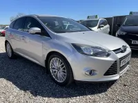 Usado Ford Focus Zetec 115 HP (84 kW) 2012 Prateado Citadino