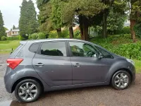 Usado Hyundai ix20 Premium 125 CV (91 kW) 2016 Gris Utilitario