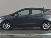 Używany Ford Fiesta Zetec 85 KM (62 kW) 2017 Szary Hatchback