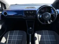 Begagnad VW up! CLUB 75 HK (55 kW) 2016 Blå Halvkombi