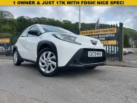 Used Toyota Aygo X PURE 72 HP (52 kW) 2022 White SUV