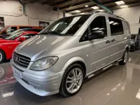 Usado Mercedes Vito 204 HP (150 kW) 2009 Prateado Van