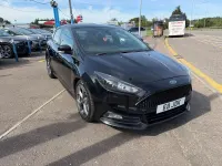 Used Ford Focus ST 250 HP (183 kW) 2017 Black Hatchback