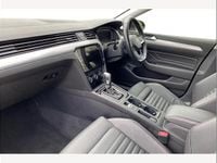 Usado VW Passat Advance 218 HP (160 kW) 2020 Preto Sedan