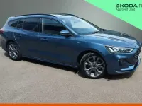 Used Ford Focus ST-Line 123 HP (90 kW) 2024 Blue Estate