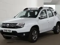 Used Dacia Duster Lauréate 110 HP (80 kW) 2016 White SUV