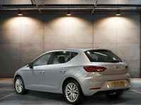 Begagnad Seat Leon SE Dynamic 116 HK (85 kW) 2020 Halvkombi