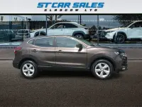 Used Nissan Qashqai Acenta 115 HP (84 kW) 2018 Bronze SUV