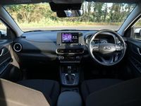 Used Hyundai Kona SE 141 HP (103 kW) 2022 White SUV