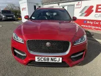 Gebraucht Jaguar F-Pace R-Sport 180 PS (132 kW) 2018 Rot SUV