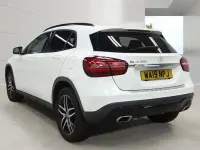 Usado Mercedes GLA180 Urban 122 HP (89 kW) 2019 Branco SUV