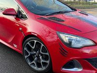Used Vauxhall Astra GTC S 280 HP (205 kW) 2014 Red Coupe