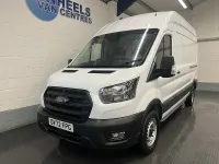 Usado Ford Transit S 130 HP (95 kW) 2022 Branco Van