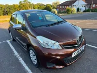 Used Toyota Yaris 2014 Brown Hatchback