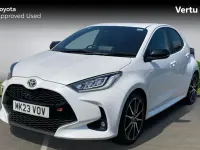 Used Toyota Yaris Sport 116 HP (85 kW) 2023 Platinum white pearl (pearlescent paint) Hatchback