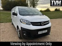 Second-hand Vauxhall Vivaro 120 CP (88 kW) 2020 Alb Monovolum