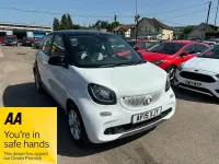 Used Smart ForFour Passion 71 HP (52 kW) 2015 White Hatchback