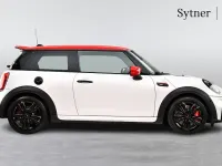 Usado Mini John Cooper Works Hatch 228 CV (167 kW) 2022 Blanco Utilitario