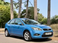 Used Ford Focus Zetec 2010 Blue Hatchback