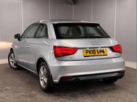 Begagnad Audi A1 Design 94 HK (69 kW) 2018 Silver Halvkombi