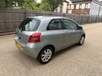 Begagnad Toyota Yaris 85 HK (62 kW) 2007 Silver Halvkombi