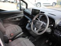 Used Vauxhall Combo S 110 HP (80 kW) 2019 Blue MPV