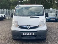 Used Vauxhall Vivaro 115 HP (84 kW) 2013 White MPV