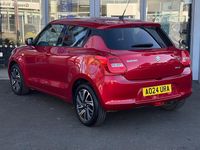Begagnad Suzuki Swift SZ-L 82 HK (60 kW) 2024 Röd Halvkombi