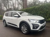 Gebraucht Dacia Jogger Comfort 110 PS (80 kW) 2022 Weiß Van / Kleinbus