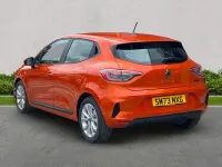 Używany Renault Clio V Evolution 145 KM (106 kW) 2024 Pomarańczowy Hatchback
