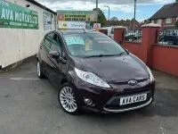 Used Ford Fiesta Titanium 96 HP (70 kW) 2011 Purple Hatchback