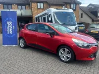 Used Renault Clio Play 75 HP (55 kW) 2016 Red Hatchback