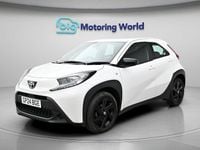 Used Toyota Aygo X PURE 72 HP (52 kW) 2024 White SUV