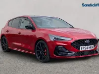 Used Ford Focus ST 280 HP (205 kW) 2024 Red Hatchback