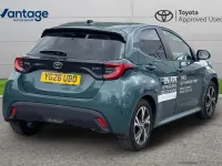 Used Toyota Yaris Design 113 HP (83 kW) 2026 Green Hatchback
