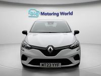 Używany Renault Clio V Evolution 145 KM (106 kW) 2023 Biały Hatchback