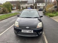 Begagnad Ford Fiesta Ghia 2007 Svart Halvkombi