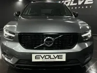 Usado Volvo XC40 190 HP (139 kW) 2018 Cinzento SUV