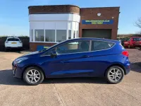 Używany Ford Fiesta Zetec 2018 Niebieski Hatchback