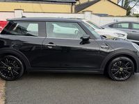 Begagnad Mini Cooper Level 2 135 kW (184 HK) 2023 Halvkombi
