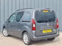 Usado Citroën Berlingo Flair 110 HP (80 kW) 2018 Cinzento Monovolume