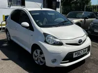 Used Toyota Aygo 68 HP (50 kW) 2012 White Hatchback