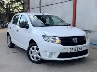 Begagnad Dacia Sandero Ambiance 90 HK (66 kW) 2015 Vit Halvkombi