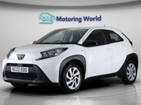 Used Toyota Aygo X PURE 72 HP (52 kW) 2022 White SUV