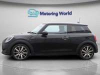Used Mini Cooper Classic 136 HP (100 kW) 2021 Black Hatchback
