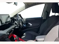 Used Toyota Yaris Hybrid Design 116 HP (85 kW) 2024 White Hatchback
