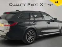 Begagnad BMW 330e M Sport 2021 Svart Kombi